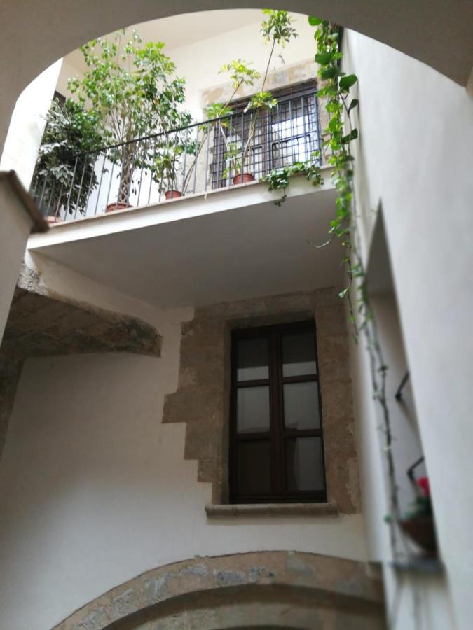 "Guttuso Tribute Suite" Experience Apartment Palermo Eksteriør billede